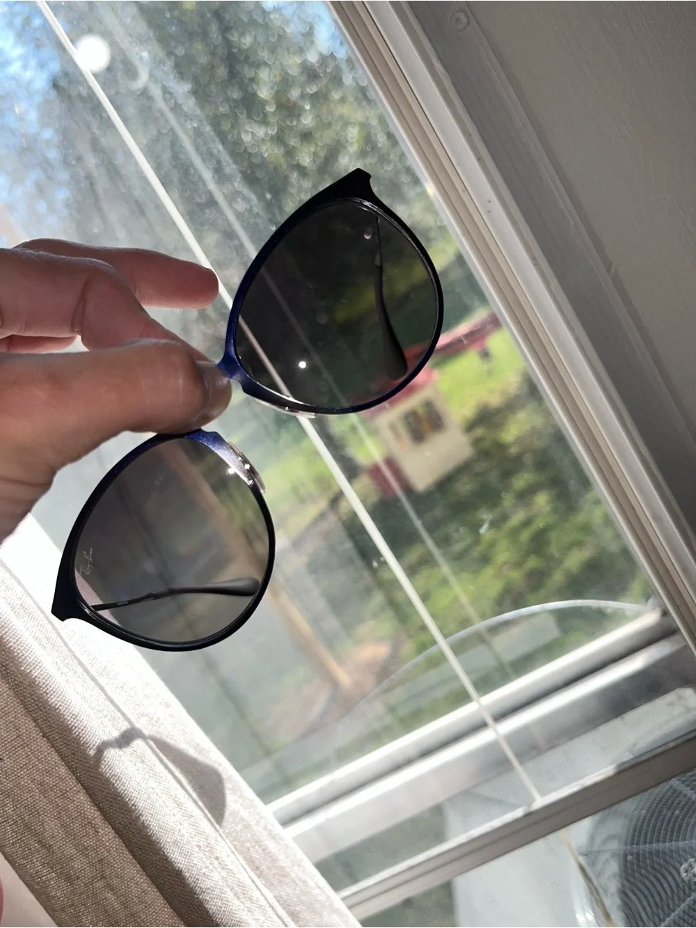 Ray-Ban Women's Blue to Purple Gradient Round Sunglasses